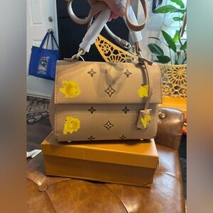 Elegant Tan Designer Handbag